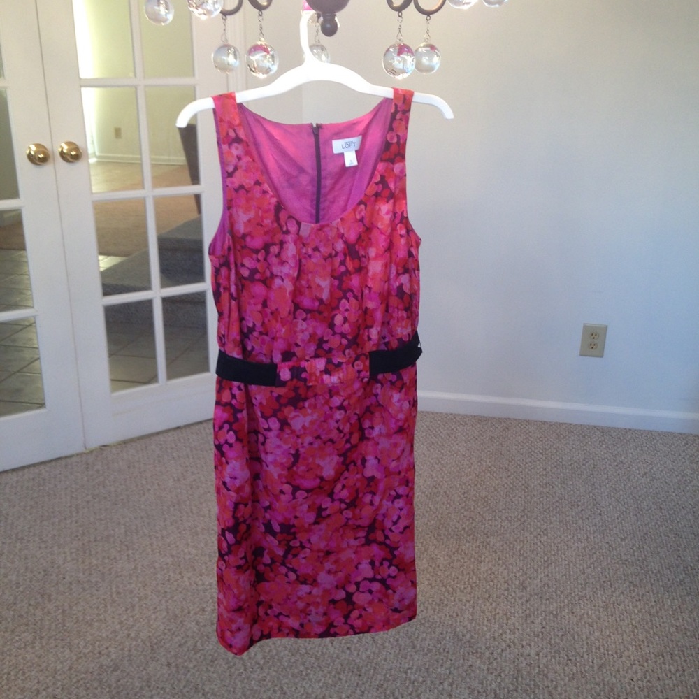 Lovely LOFT Sleeveless Floral Dress Size 8, EUC
